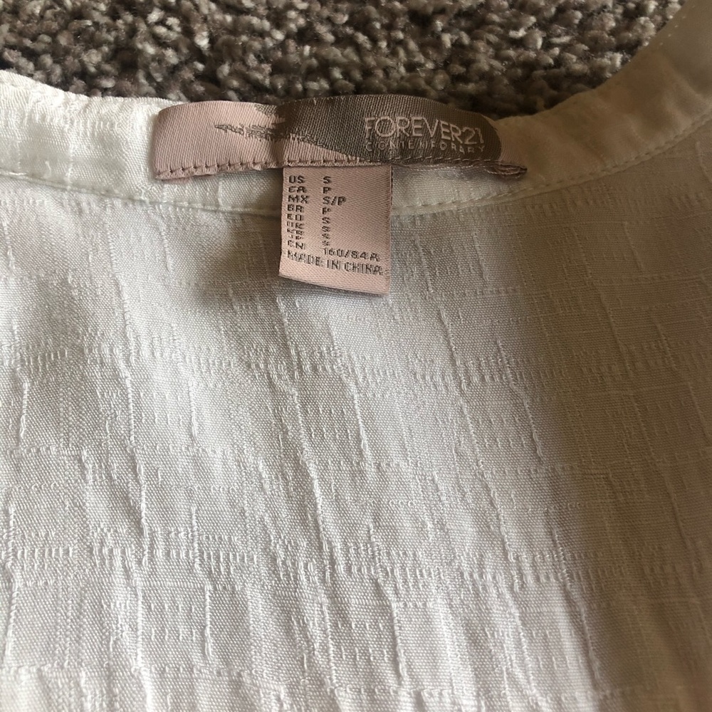 Crop Tunic ☁️🤍 - Picture 2 of 2